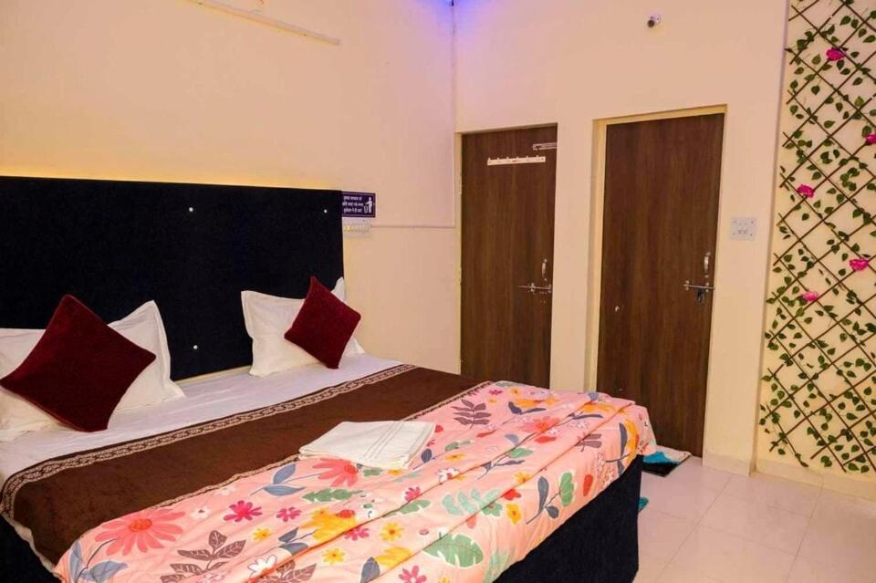 Hotel O Pop Hotel Blue Star Bhilai ภายนอก รูปภาพ